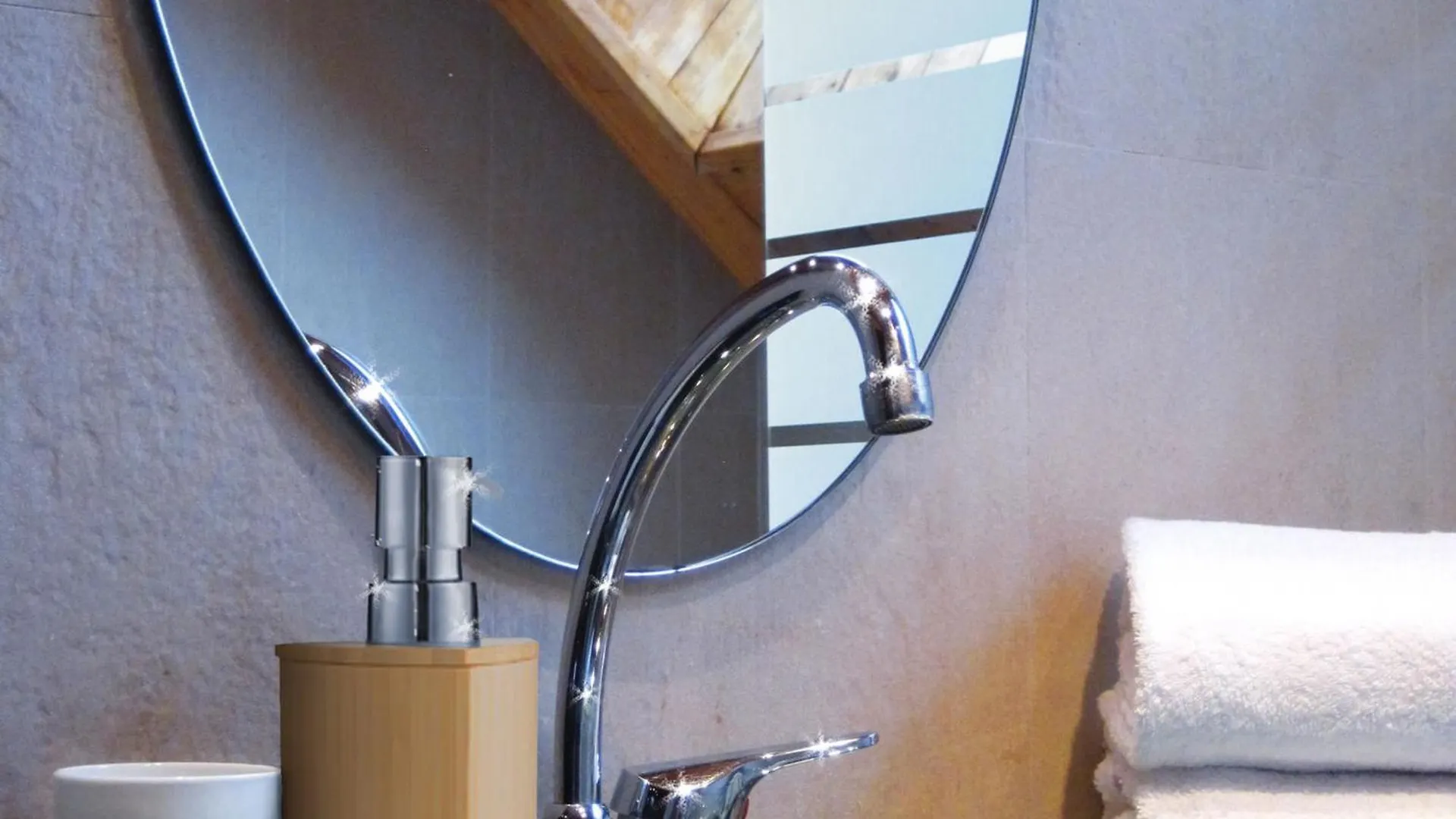 Appartement 5* Avec Cheminee, Sauna Et Jacuzzi, Proche Remontees Et Centre - 6 Pers - Fr-1-263-153 Valloire