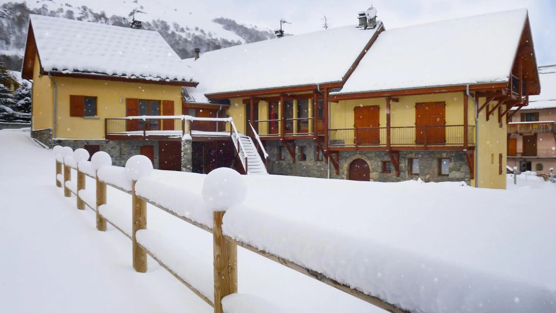 Appartement 5* Avec Cheminee, Sauna Et Jacuzzi, Proche Remontees Et Centre - 6 Pers - Fr-1-263-153 Valloire Francie